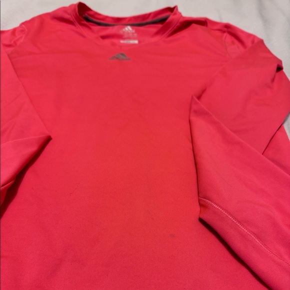 Bright neon pink workout top - Picture 2 of 4